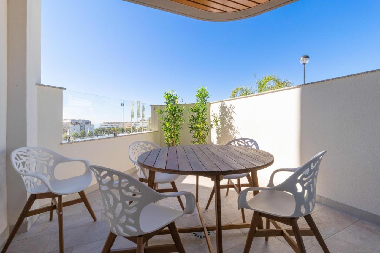 Marinsa Beach, 1 Bedroom With Seaview تورّوكس كوستا المظهر الخارجي الصورة